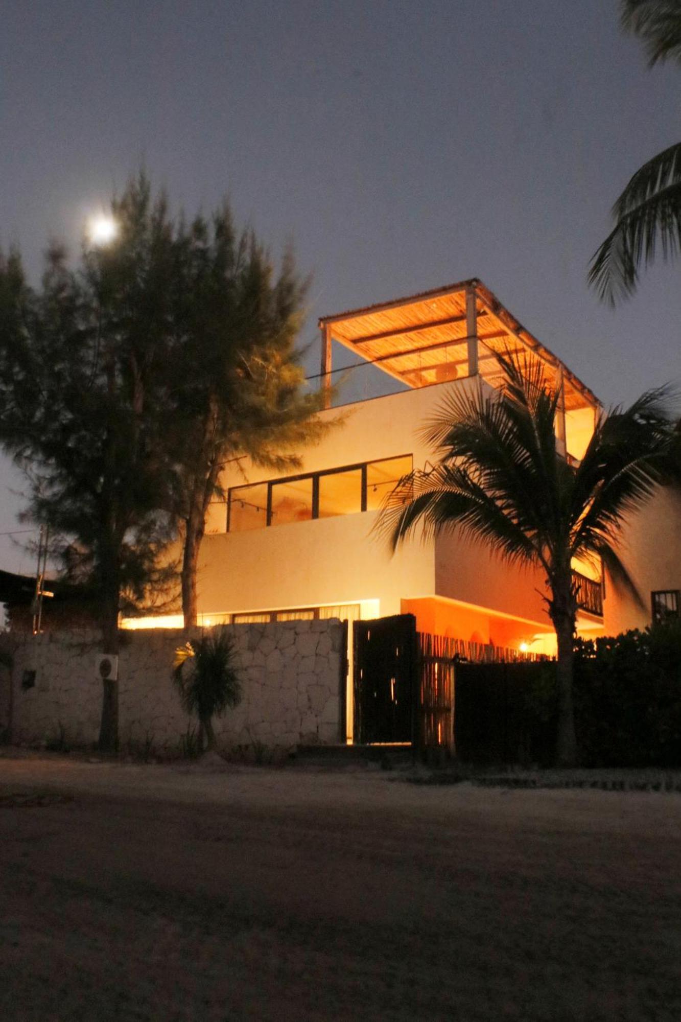 Casa Hood By The Sea 호텔 홀박스아일랜드 외부 사진